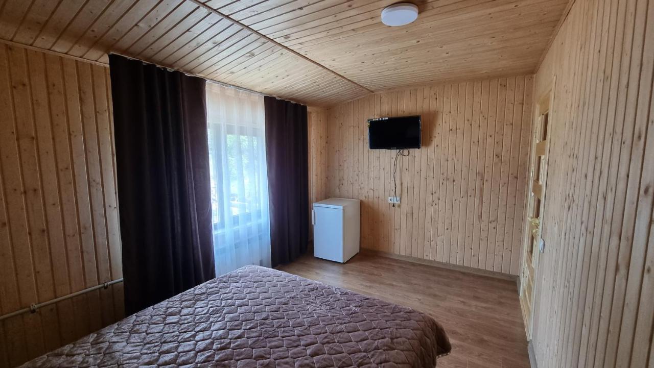 Villa Paraiso Karpaty Tesnitska エクステリア 写真